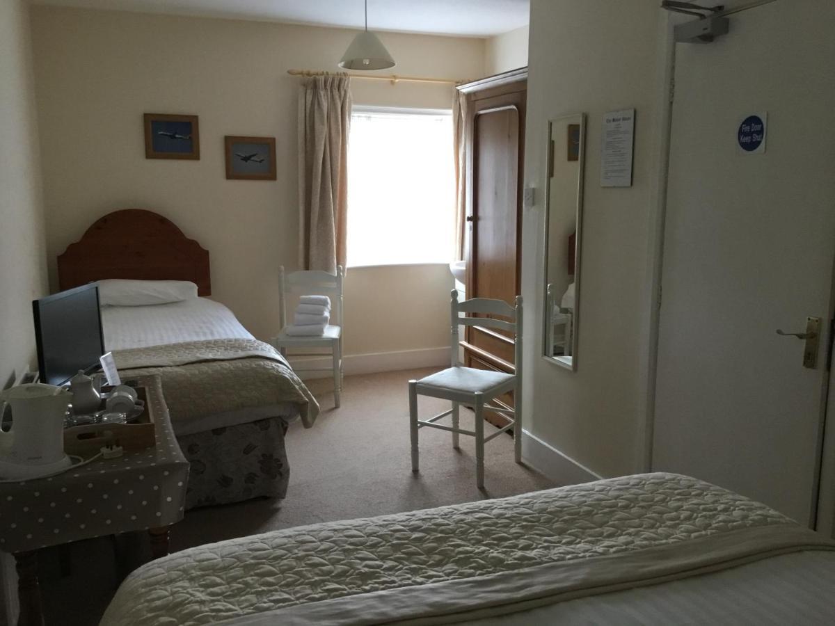 The Manor House Bed and Breakfast Κρόουλι Εξωτερικό φωτογραφία