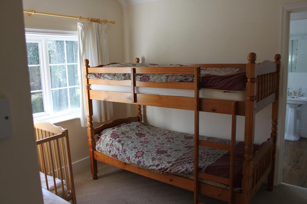 The Manor House Bed and Breakfast Κρόουλι Εξωτερικό φωτογραφία