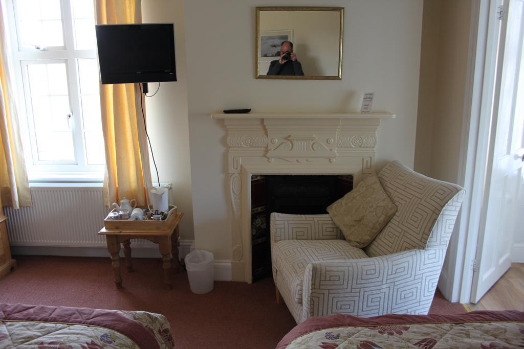 The Manor House Bed and Breakfast Κρόουλι Εξωτερικό φωτογραφία
