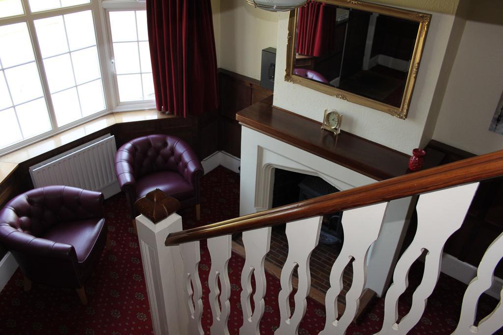 The Manor House Bed and Breakfast Κρόουλι Εξωτερικό φωτογραφία